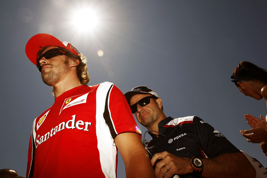 Fernando Alonso and Rubens Barrichello on the drivers' parade