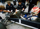 Charlie Whiting and Gordon Murray work on Nelson Piquet's Brabham