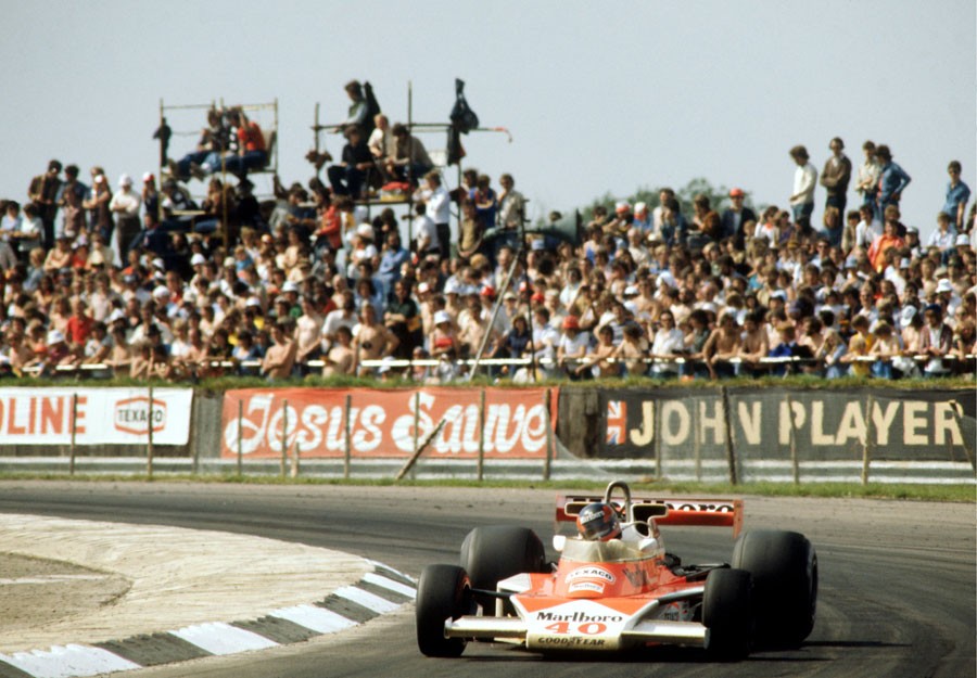 Gilles Villeneuve qualified ninth on his debut