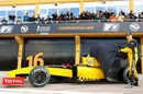 Robert Kubica unveils the new Renault R30