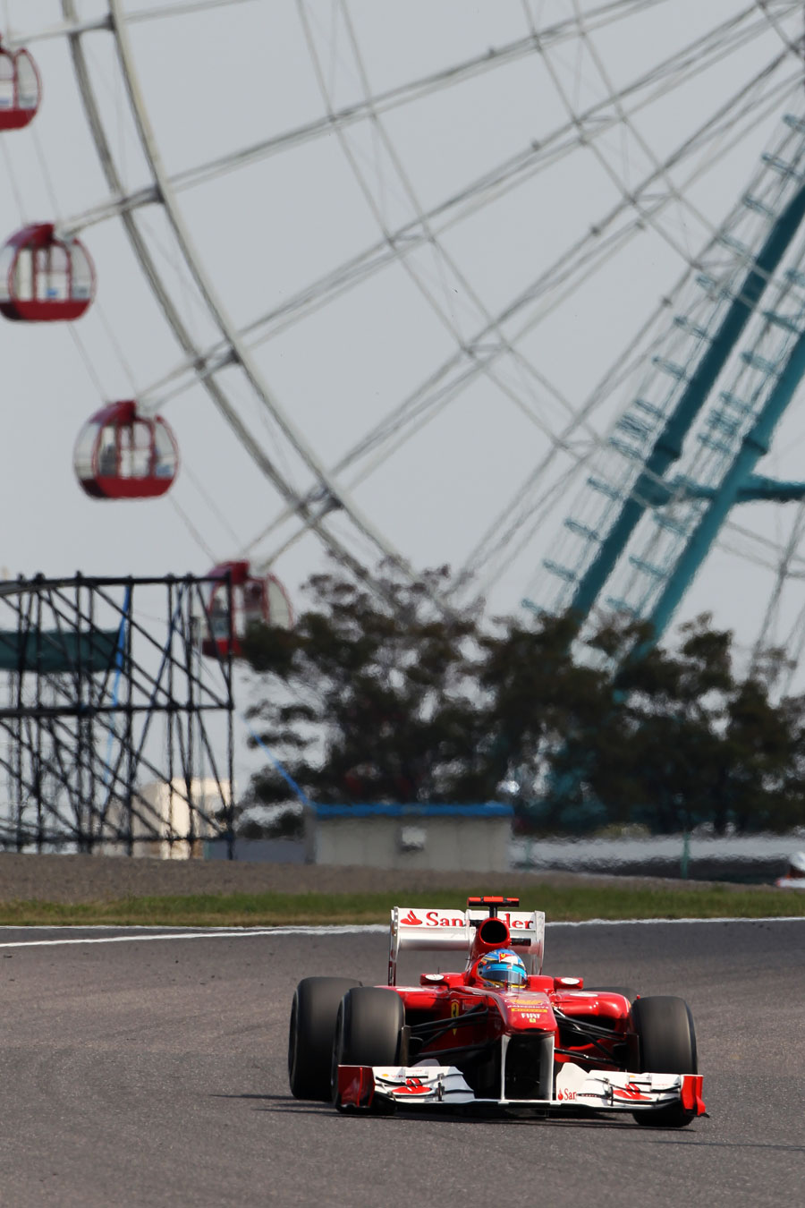 Fernando Alonso on a medium tyre run