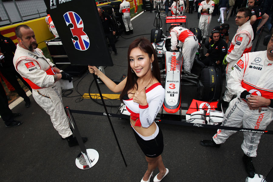 Lewis Hamilton's grid girl