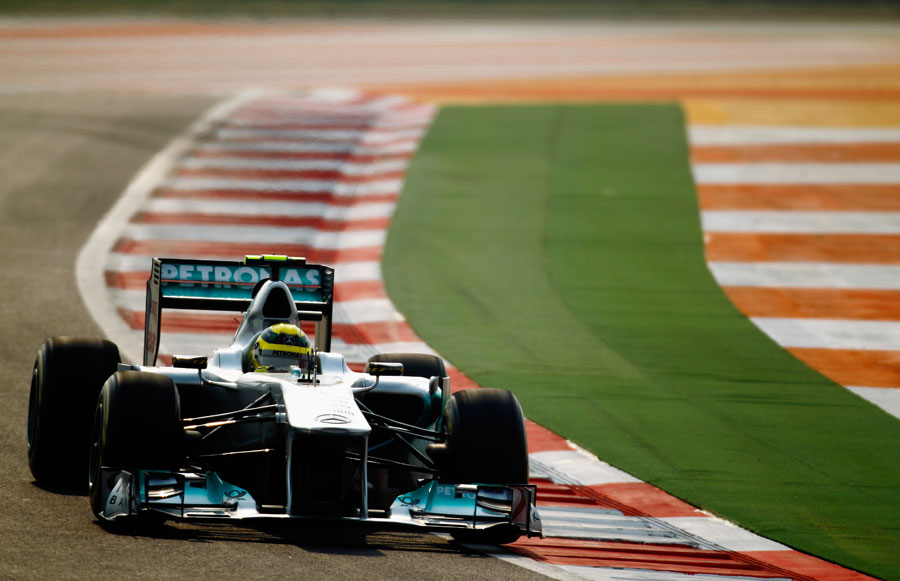 Nico Rosberg exits turn 11