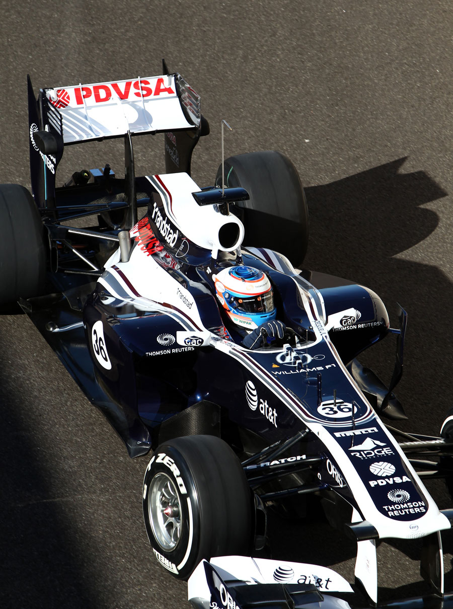 Valtteri Bottas heads out on track with the 2012-spec top-exiting exhausts on the Williams