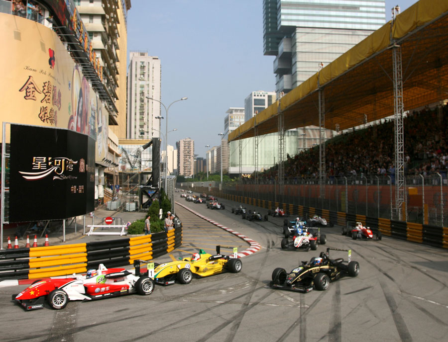 Qualification race winner Marco Wittmann leads at the start of the race