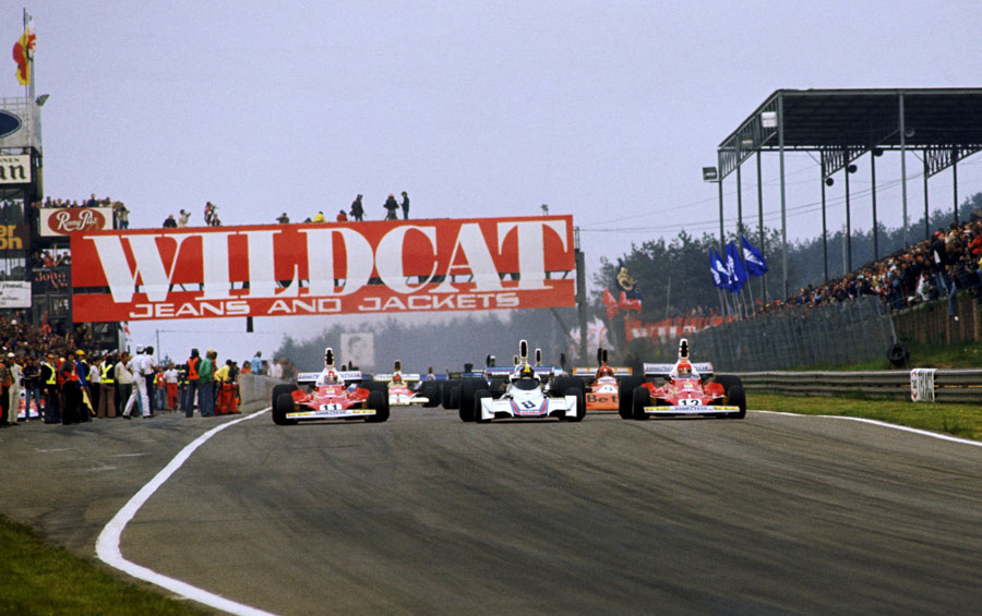 Niki Lauda (right) comes under pressure from Carlos Pace and team-mate Clay Regazzoni at the start