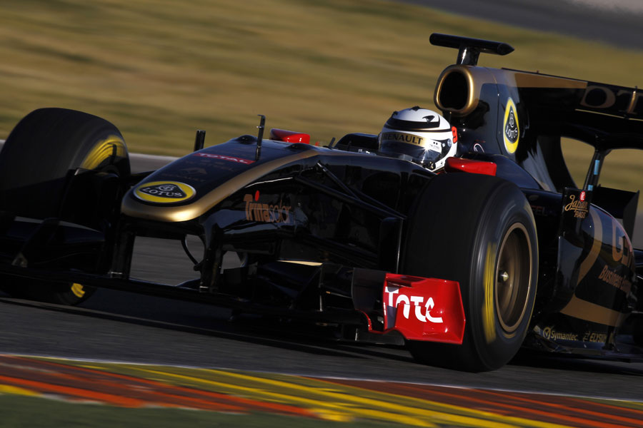 Kimi Raikkonen at speed in the Renault R30 during a private test for Lotus