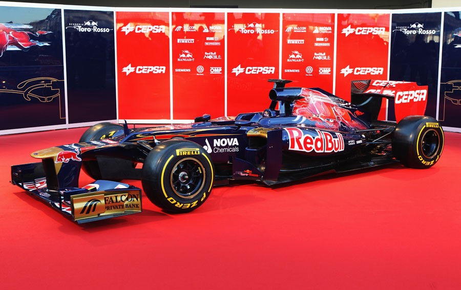 Toro Rosso unveils the STR7