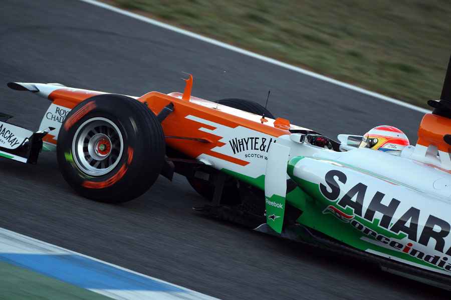 Paul di Resta completes an installation lap on wet tyres