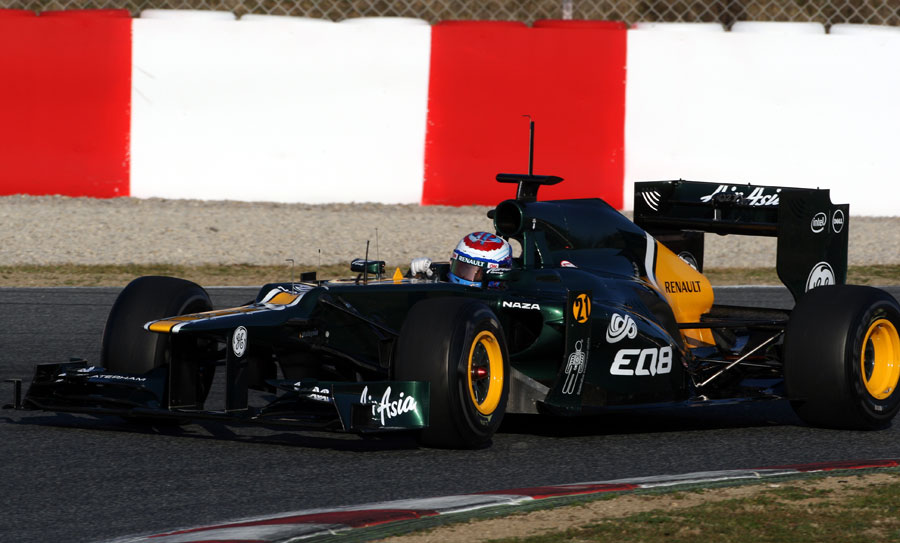 Vitaly Petrov starts his second day in the Caterham