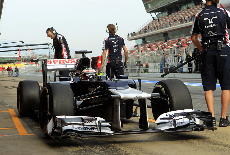 Pastor Maldonado returns to the Williams pit