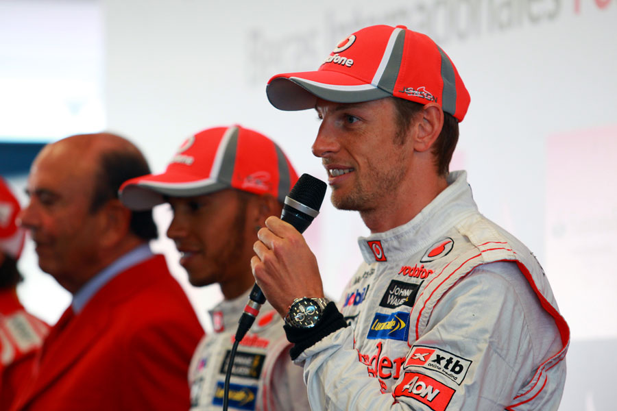 Jenson Button speaks at the announcement of Formula Santander Scholarships