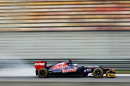 Daniel Ricciardo locks up under braking
