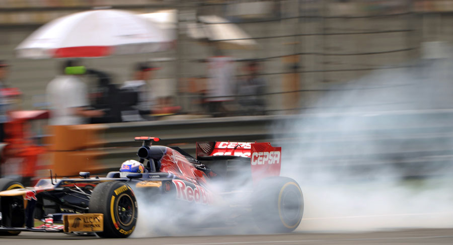 Daniel Ricciardo has a big lock-up on soft tyres