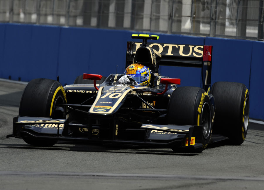 15160 - Gutierrez wins eventful GP2 feature race