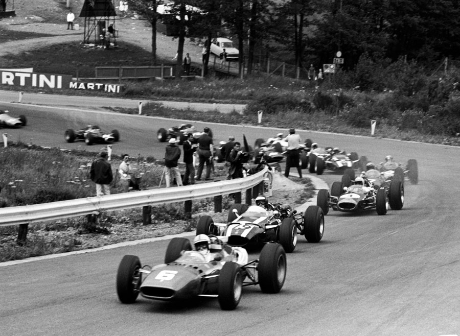 John Surtees leads the pack early in the race