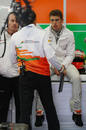 Paul di Resta speaks to his engineers during the FP2 washout