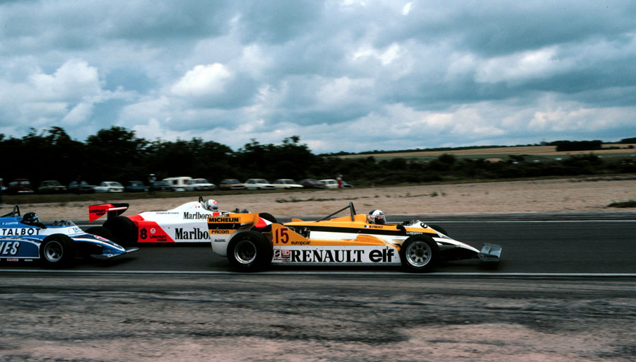 Alain Prost laps Andrea de Cesaris