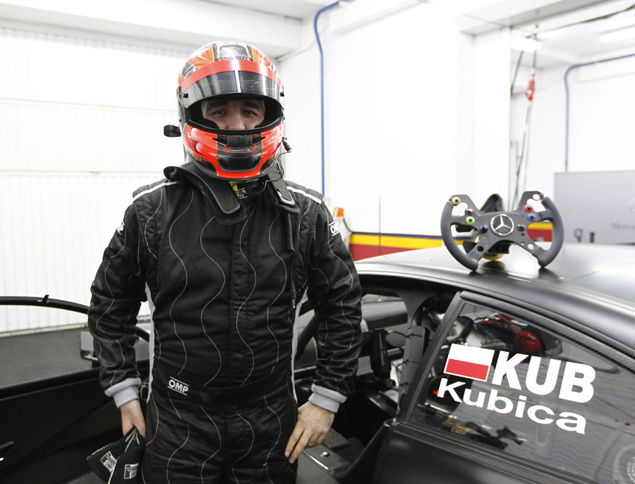 Robert Kubica prepares for his Mercedes DTM test