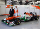 Deputy team principal Bob Fernley and Paul di Resta with the new Force India VJM06 