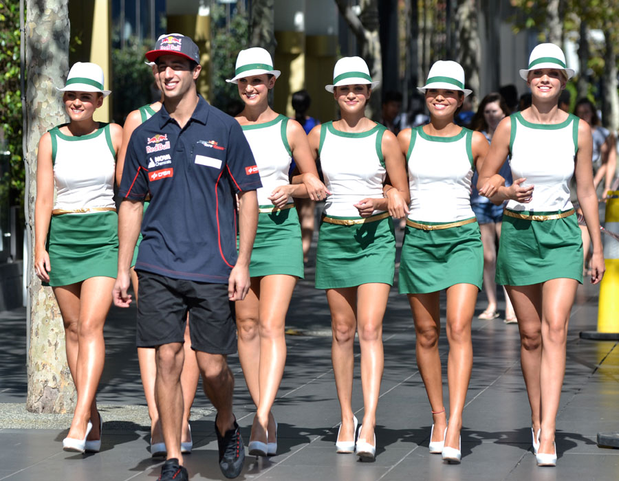 Daniel Ricciardo  with the Rolex Grid girls