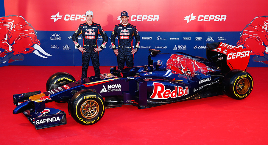 Daniil Kvyat and Jean-Eric Vergne pose with the STR9