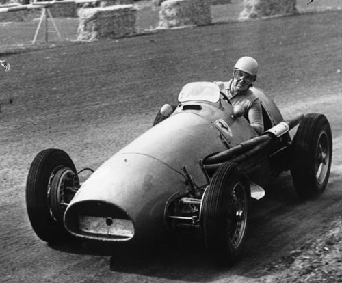 Alberto Ascari on his way to winning the Dutch Grand Prix