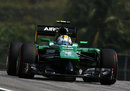 Marcus Ericsson on track in the Caterham during FP1