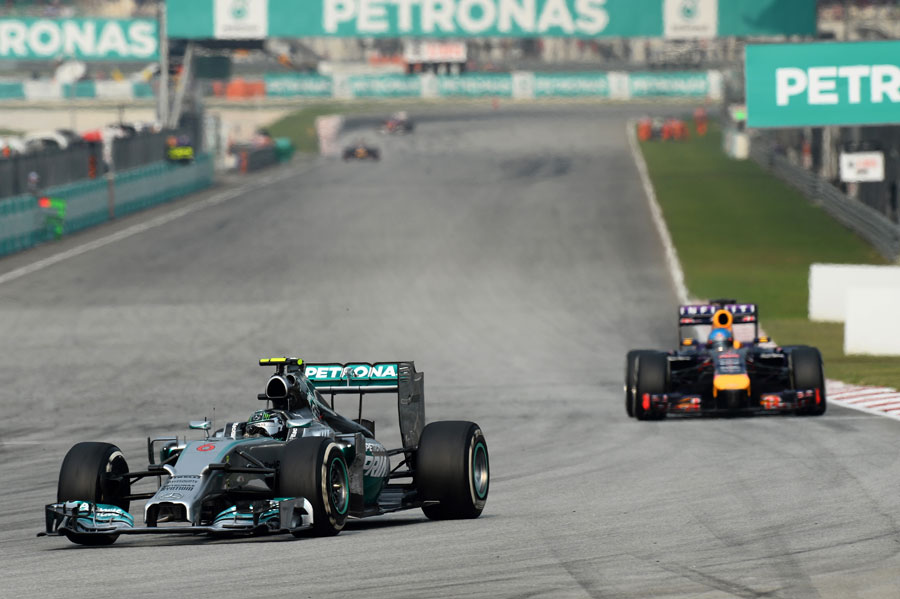 Nico Rosberg leads Sebastian Vettel