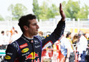 Daniel Ricciardo waves to the fans after qualifying