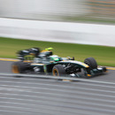 Heikki Kovalainen fights for pace in qualifying