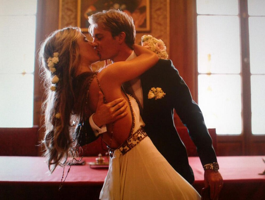 Nico Rosberg and Vivian Sibold kiss after tying the knot in Monaco