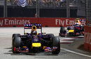 Daniel Ricciardo stalks Sebastian Vettel 
