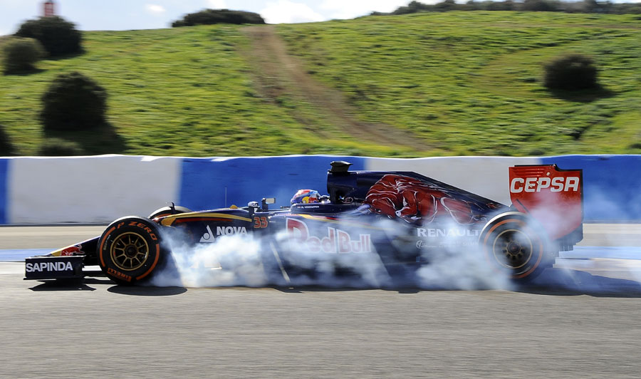Max Verstappen locks up heavily in the Toro Rosso STR10