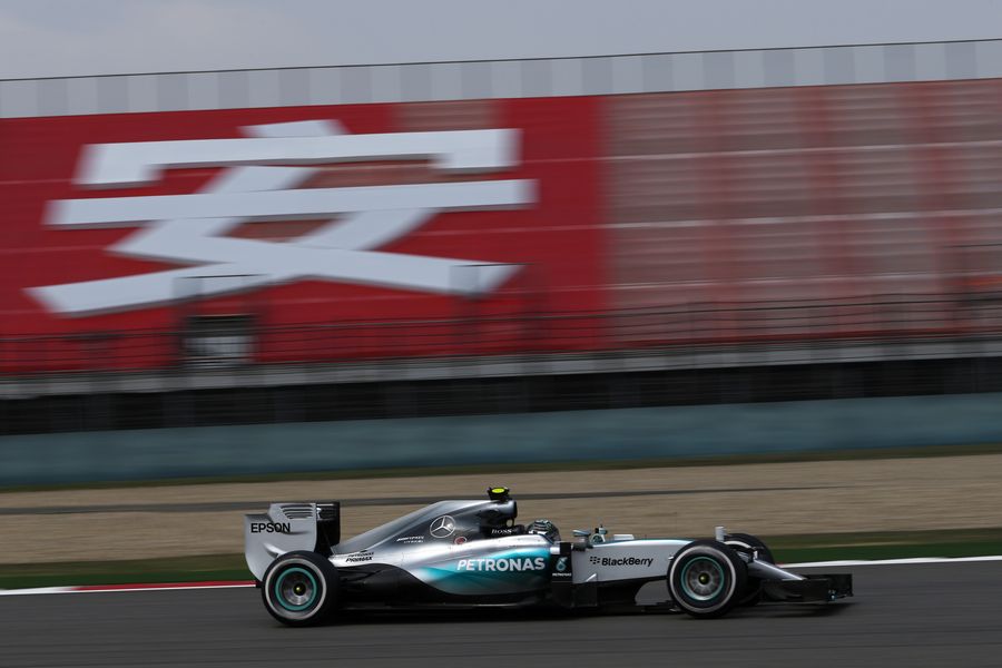 Nico Rosberg on the medium tyre