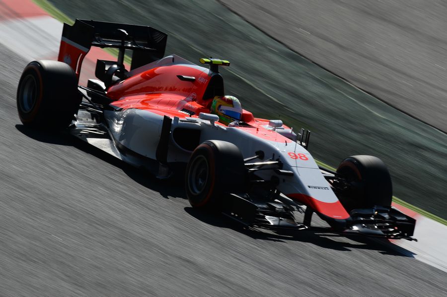 Roberto Merhi on track in the Manor Marussia