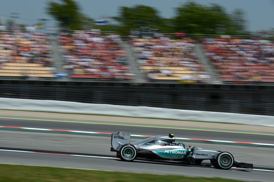 Nico Rosberg on his way to pole