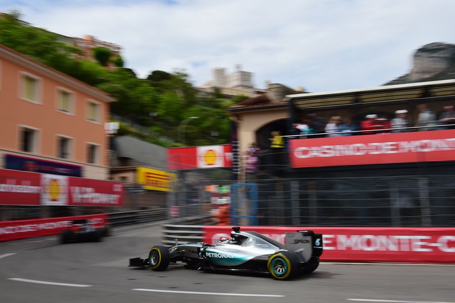 Lewis Hamilton runs through Rascasse
