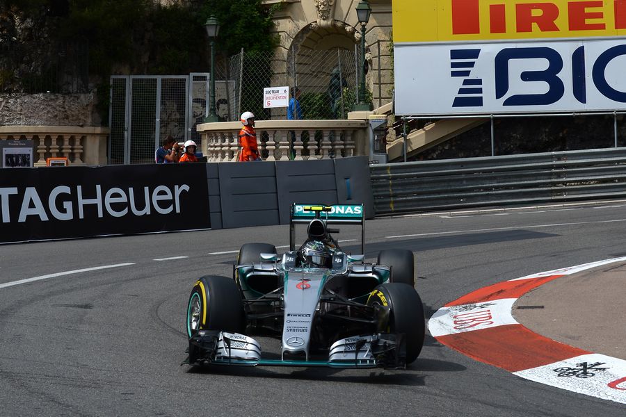 Nico Rosberg rounds the Loews hairpin