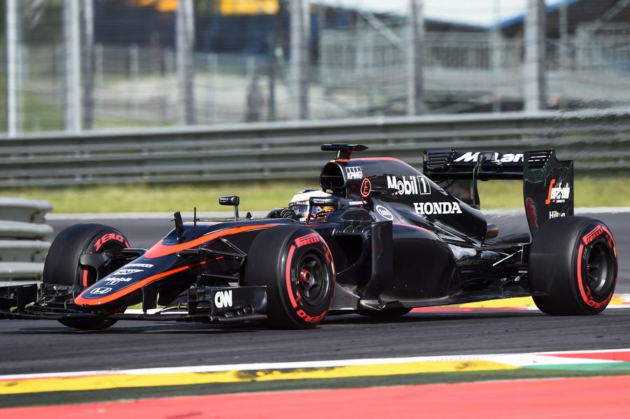 Stoffel Vandoorne on track in the McLaren MP4-30
