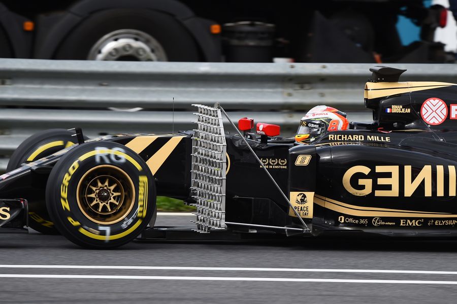 Romain Grosjean on track in the Lotus E23 with aero sensor