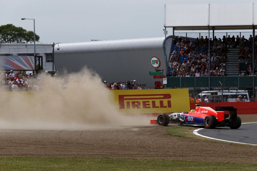 Roberto Merhi spins into the gravel