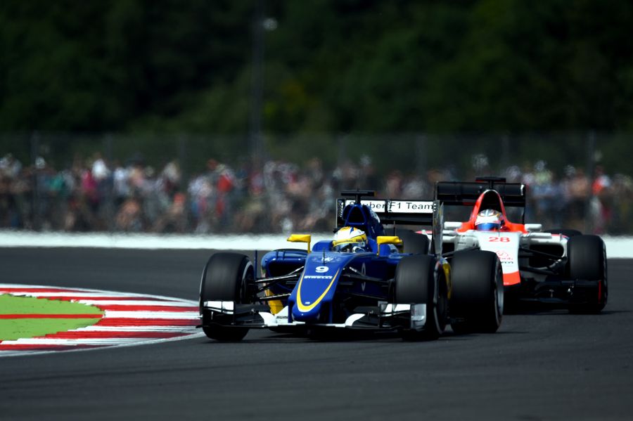 Marcus Ericsson guides the Sauber through a corner