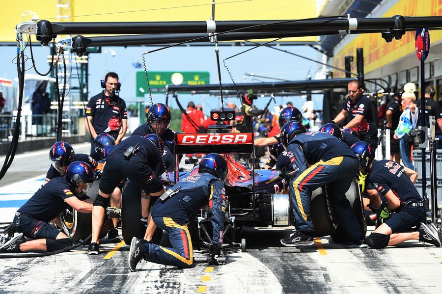 Max Verstappen makes a pitstop during FP1