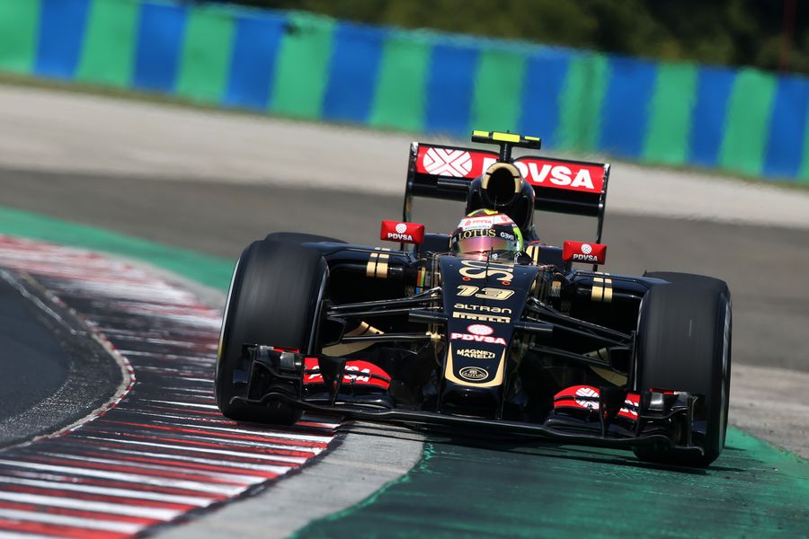 Pastor Maldonado runs wide in the Lotus