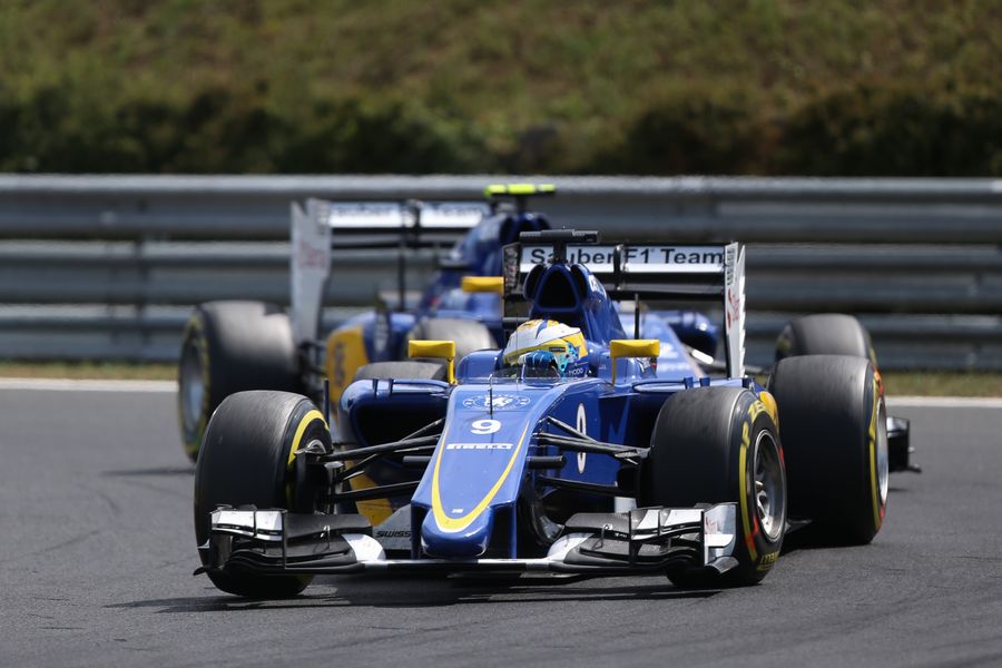 Marcus Ericsson leads teammate Felipe Nasr