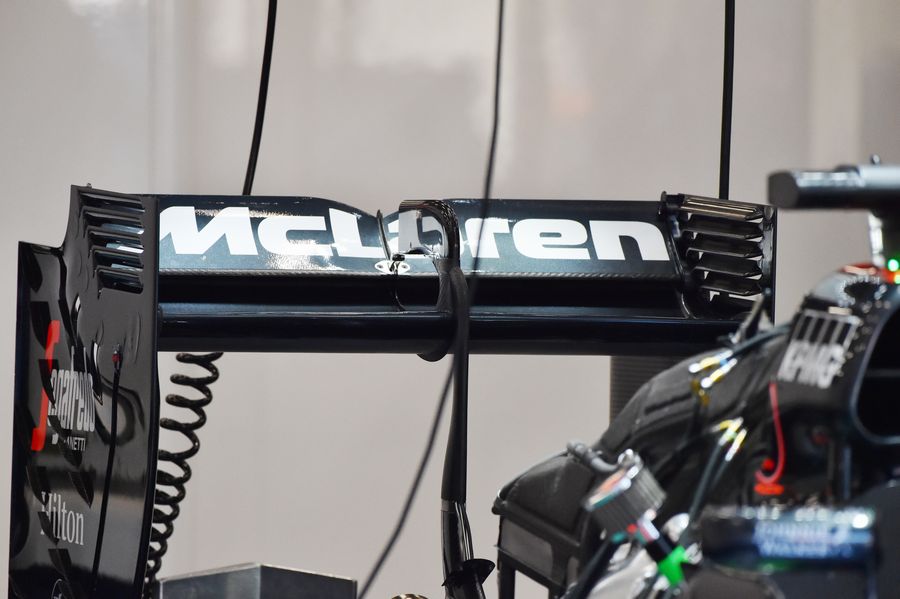 Rear wing of McLaren MP4-30 in the garage