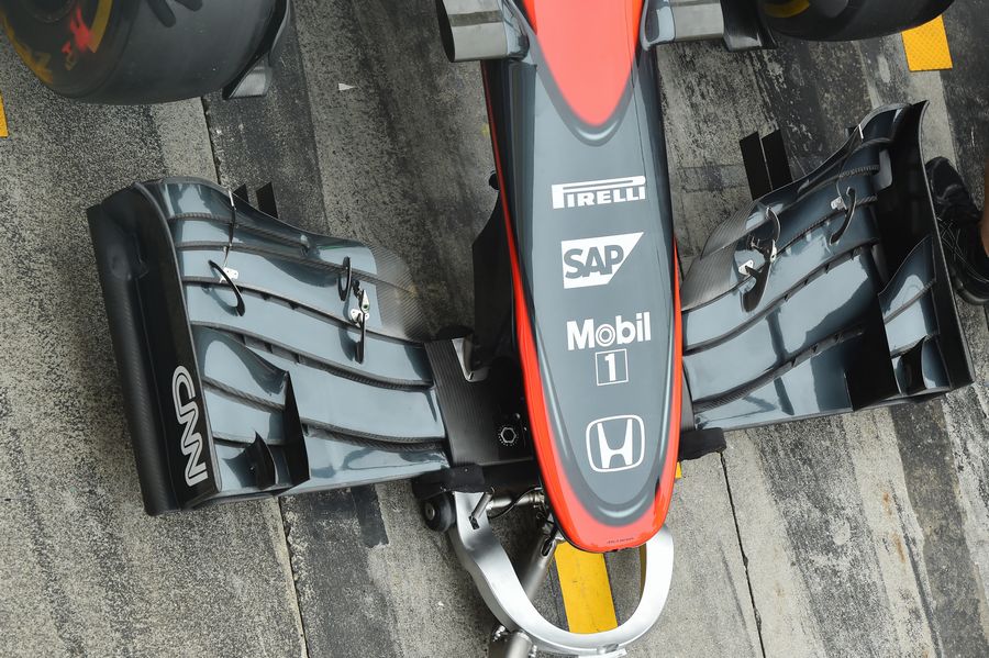 McLaren MP4-30 nose and front wing 