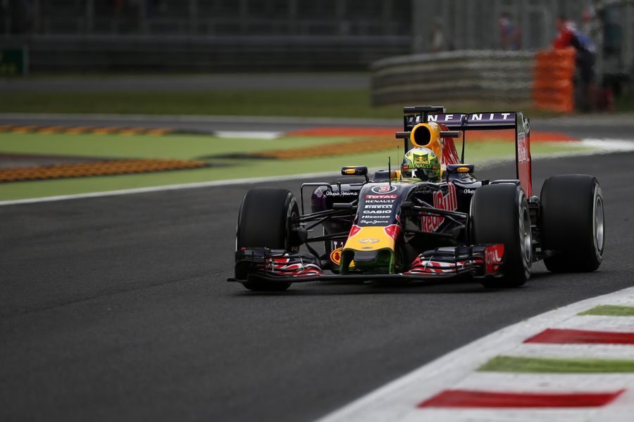 Daniel Ricciardo on track with aero paint on his helmet