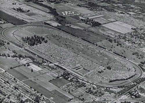 An aerial view of Indianapolis in 1955